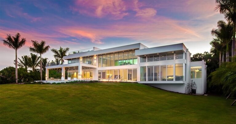 5 Signs Your Florida Home Needs Window Replacement (And Why Waiting Costs More)